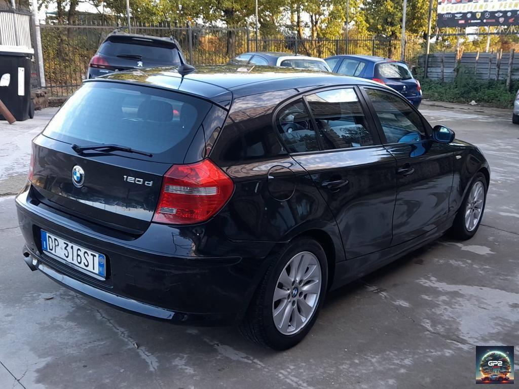 BMW Serie 1 120d 5 porte Futura DPF