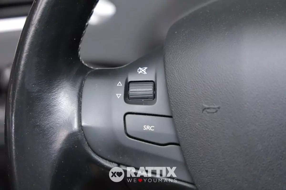 Peugeot 2008 1.2 Puretech Turbo 110CV Allure