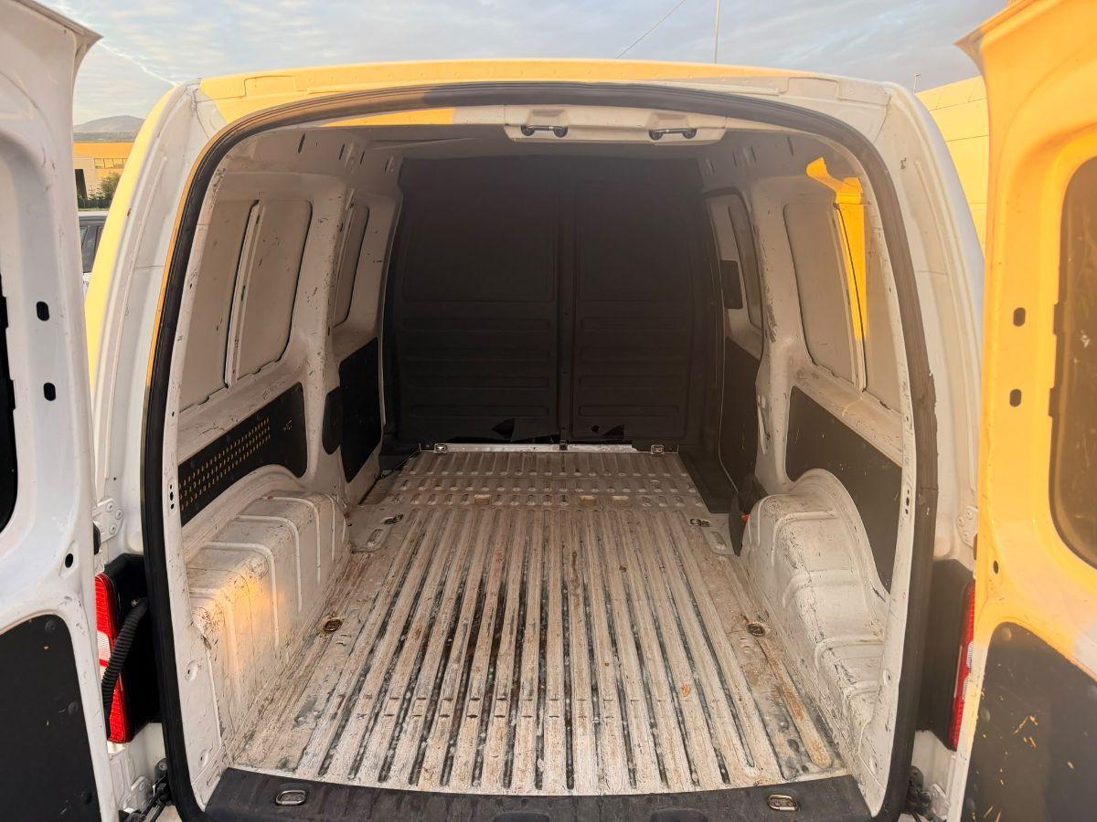 VOLKSWAGEN CADDY 1.6 TDI VAN MAXI