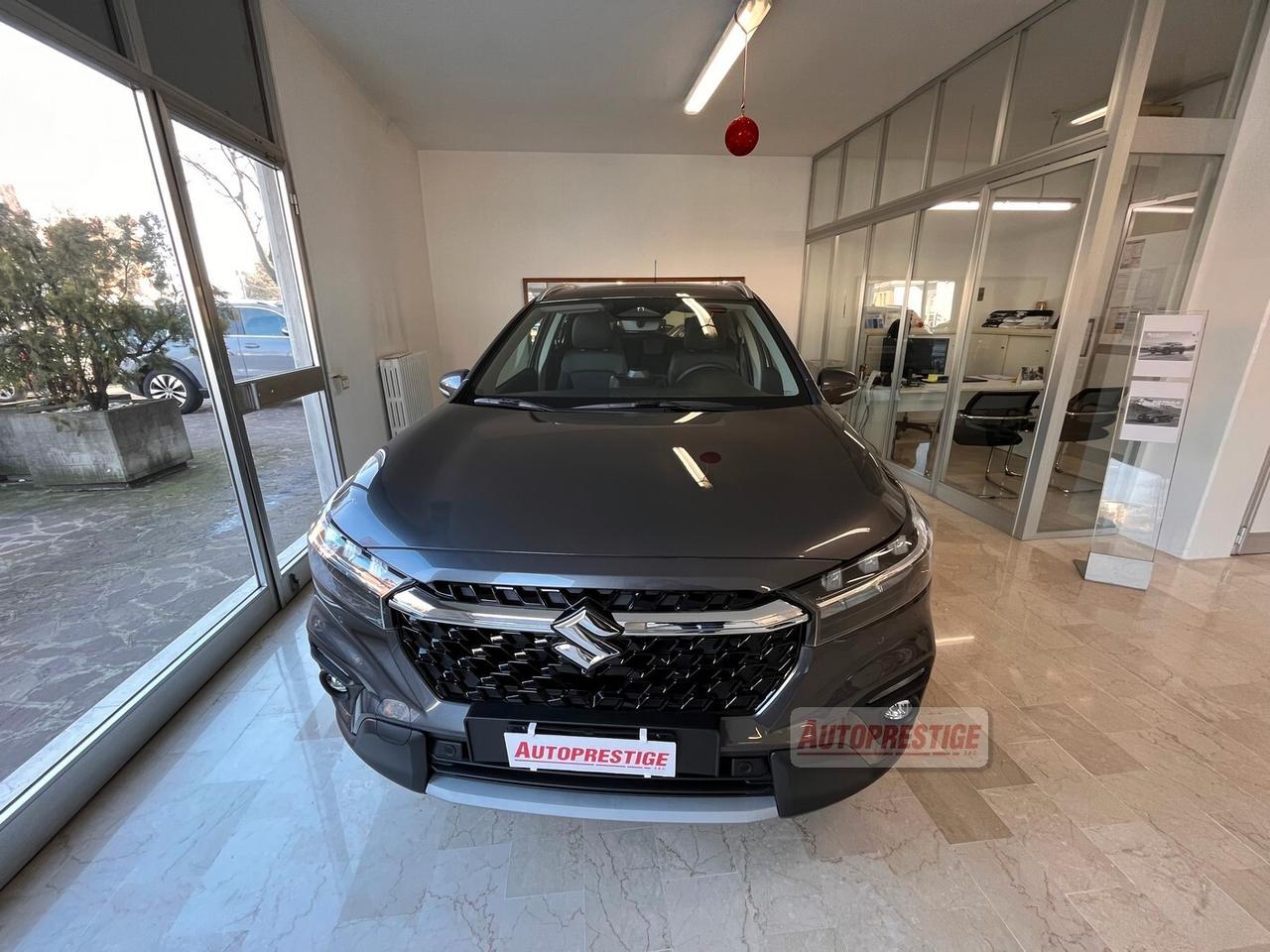 Suzuki S-Cross 1.5 140V Hybrid A/T Starview