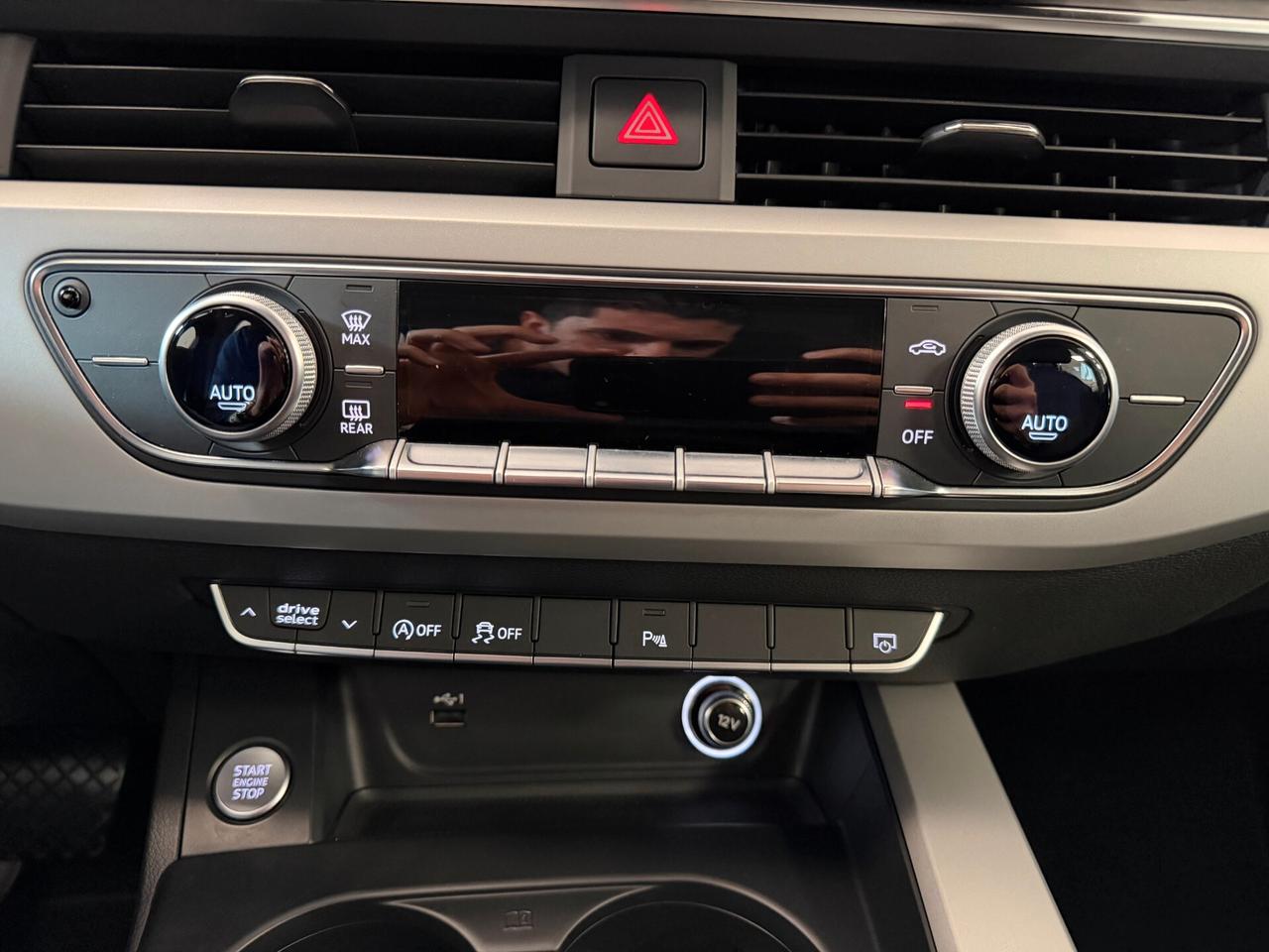 Audi A4 Avant 40 TDI Quattro S-tronic S-Line