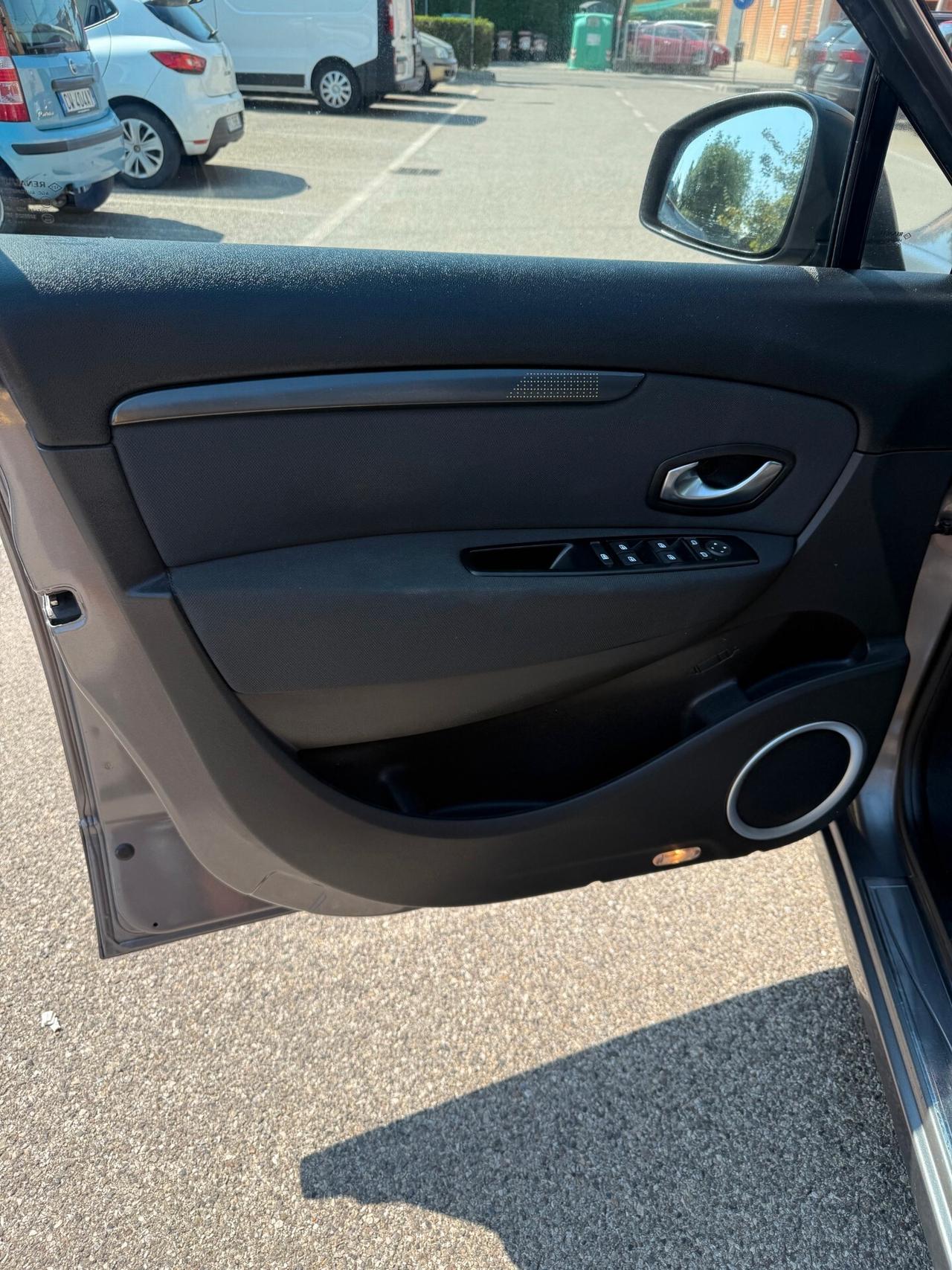 Renault Scenic X-Mod 1.5 dci - NAV. - 12 MESI DI GARANZIA -