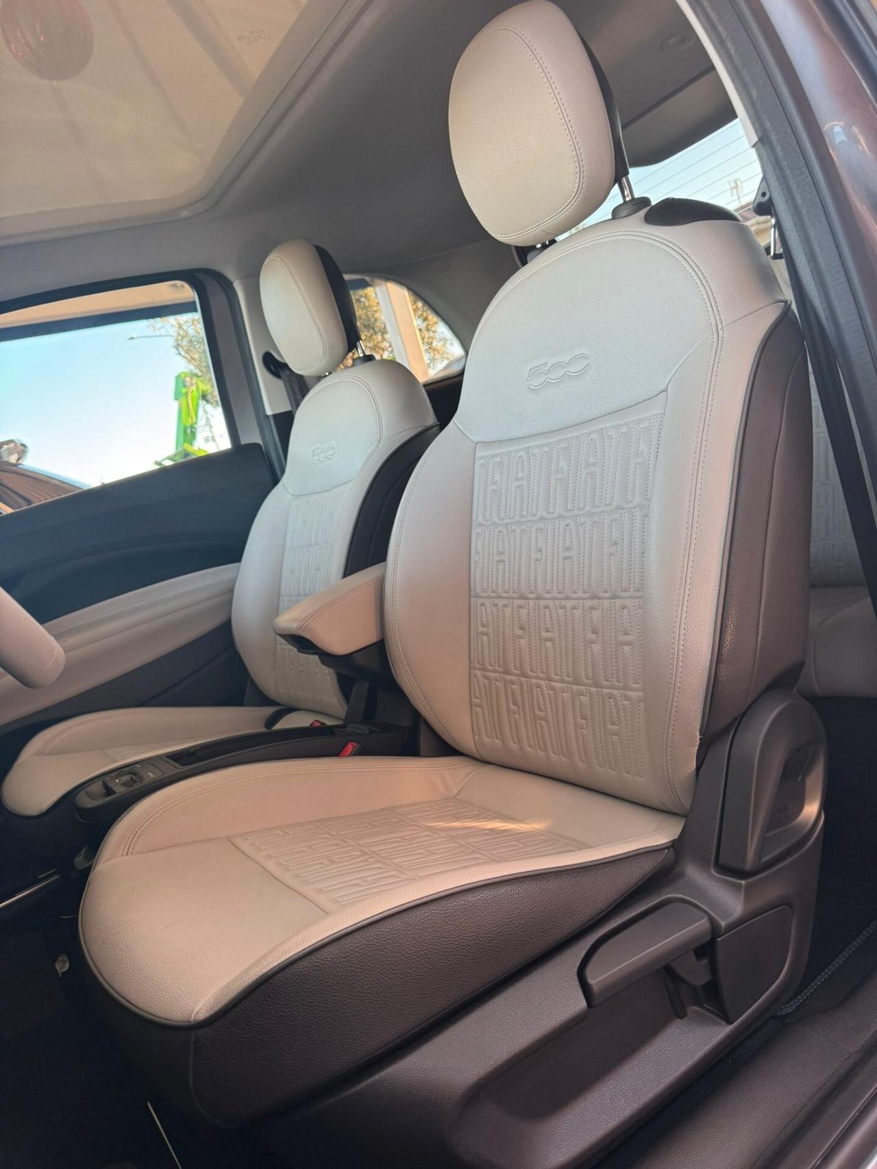 Fiat 500 500e Berlina 42 kWh La Prima