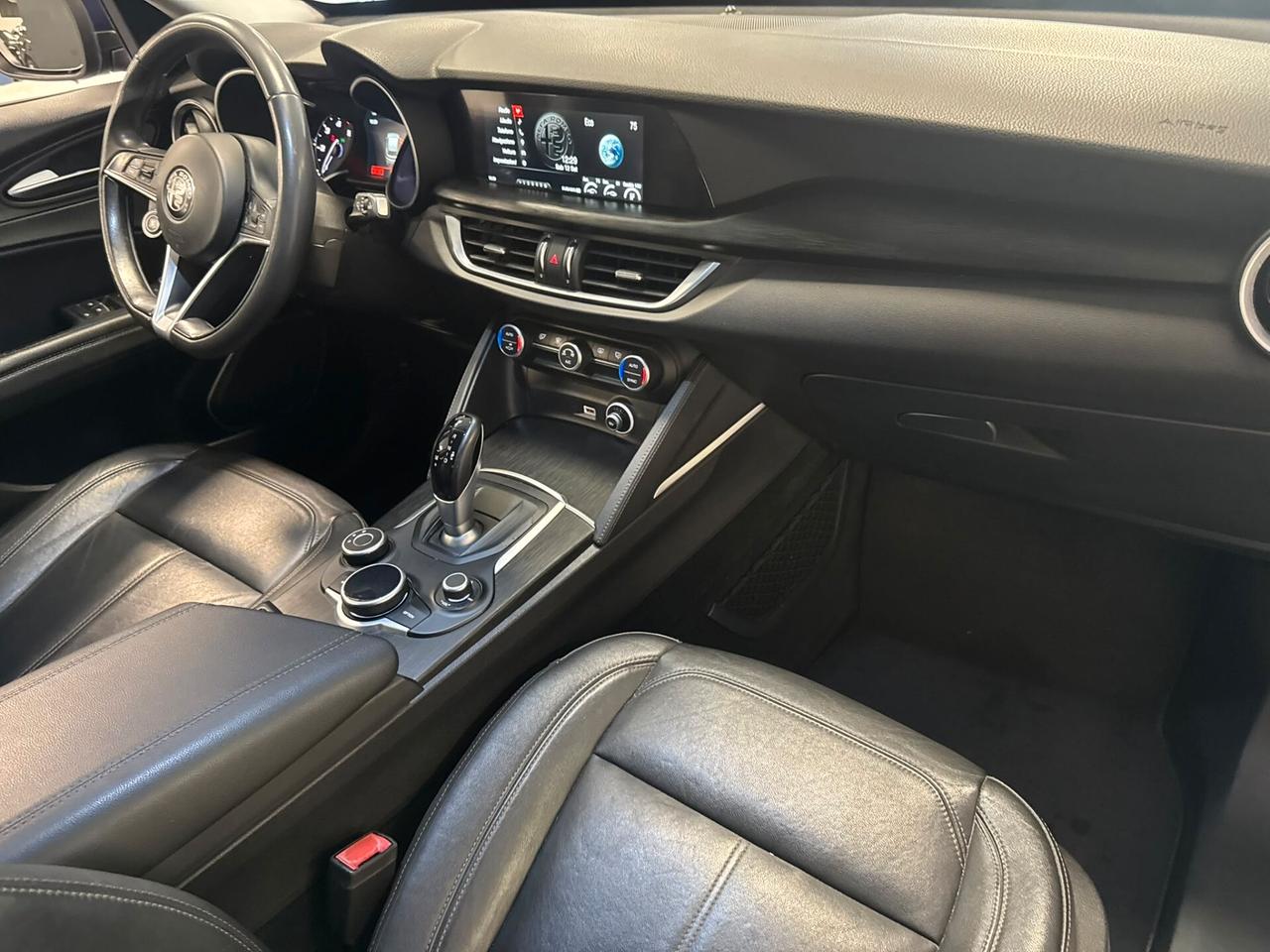 Alfa Romeo Stelvio 2.2 Turbodiesel 210 CV AT8 Q4 Executive