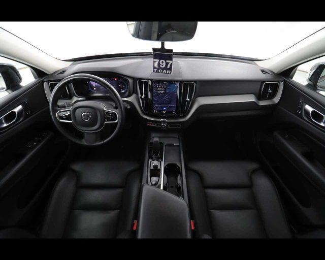 VOLVO XC60 B4 (d) automatico Plus Dark