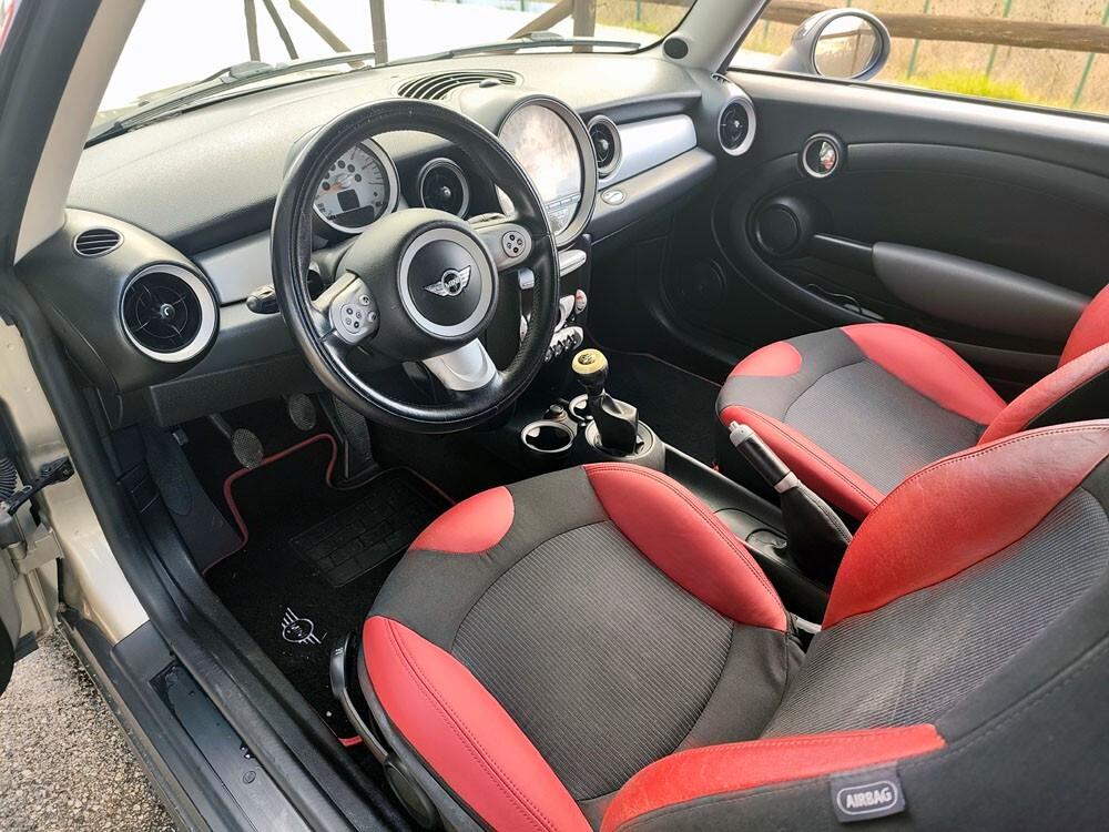 Mini 1.6 16V Cooper D Pepper