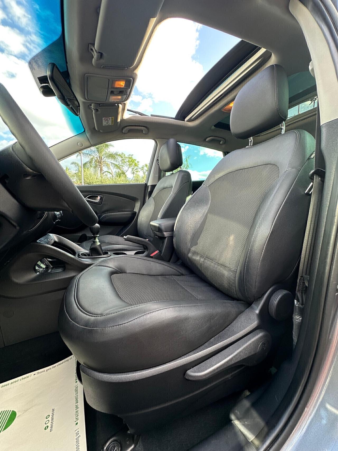 Hyundai iX35 1.7 CRDi 2WD Xpossible TETTO APRIBILE