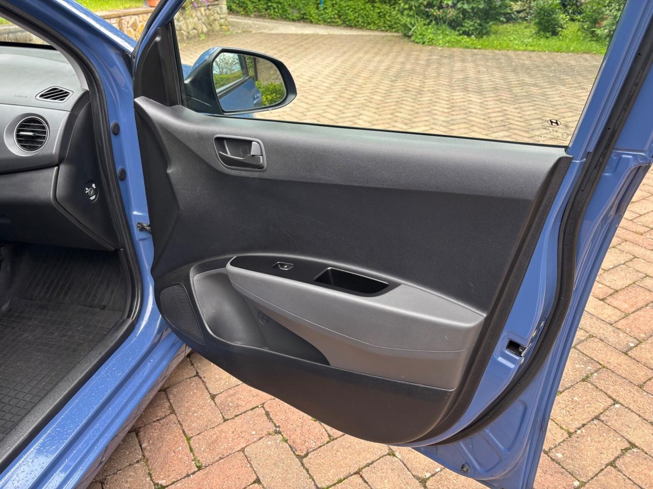 Hyundai i10 1.0 BENZINA 66 CV 5P