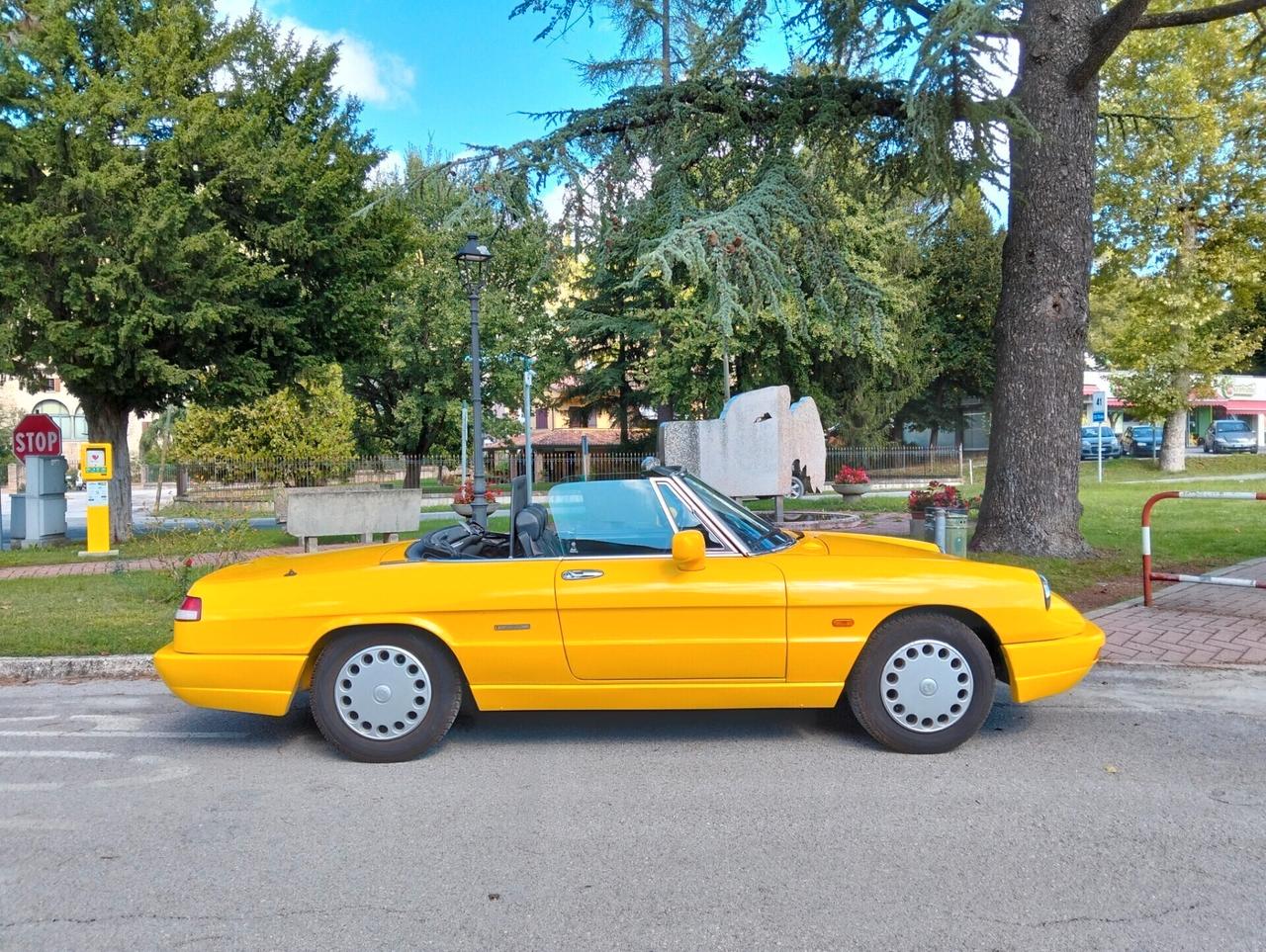 Alfa Romeo Spider Duetto 1600