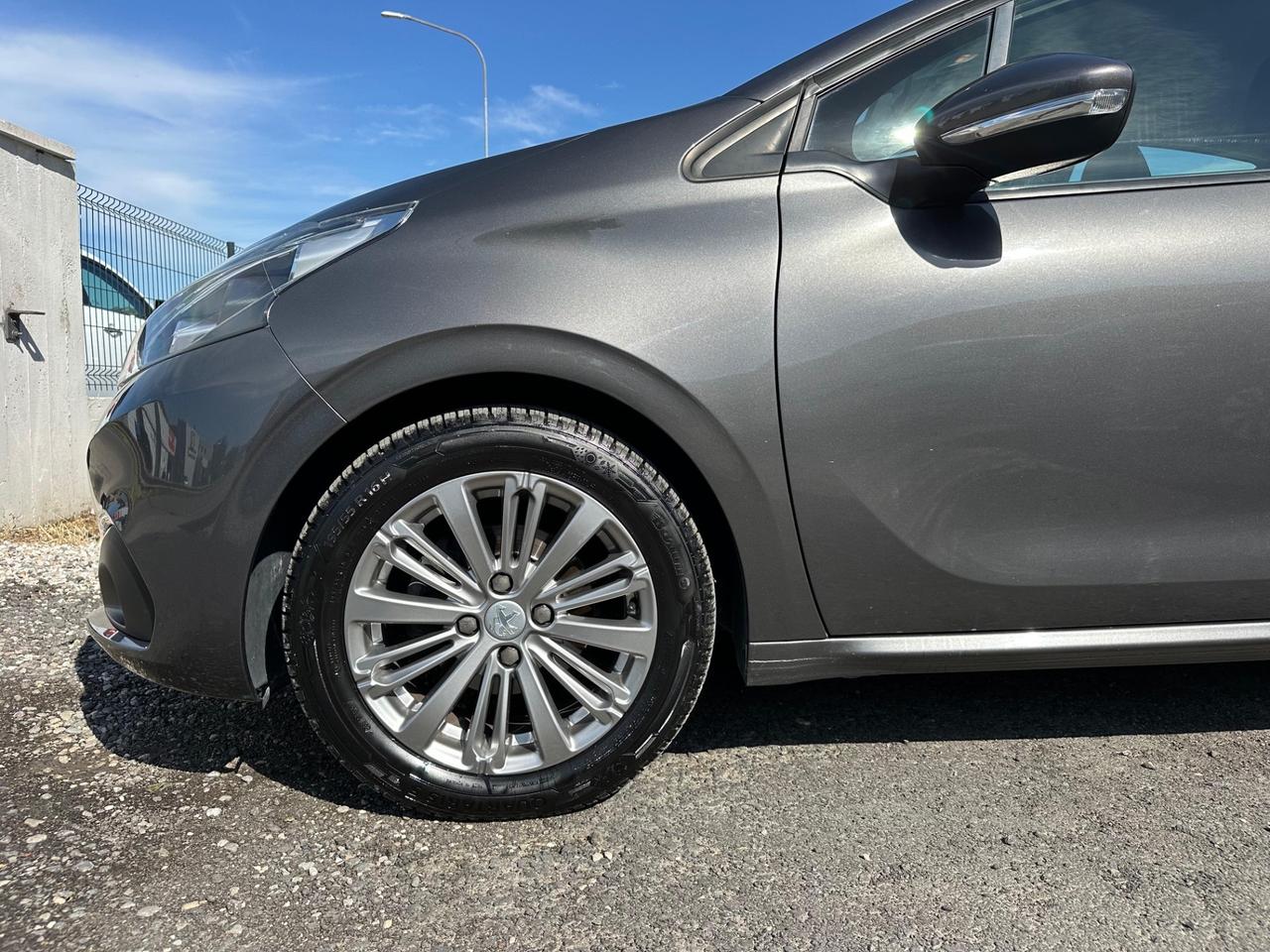 Peugeot 208 PureTech 82 5p. GPL Allure neopatentati