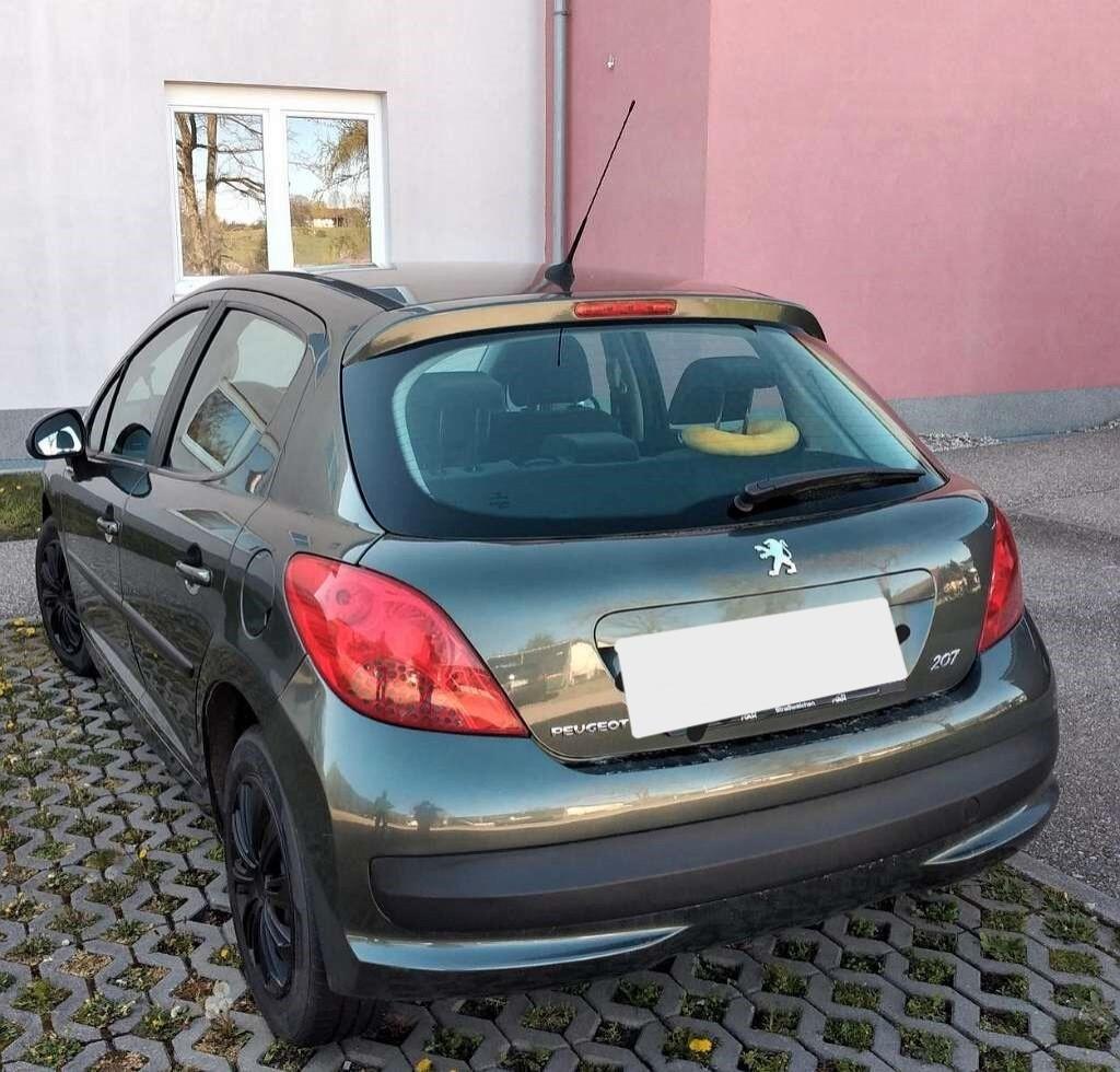 Peugeot 207