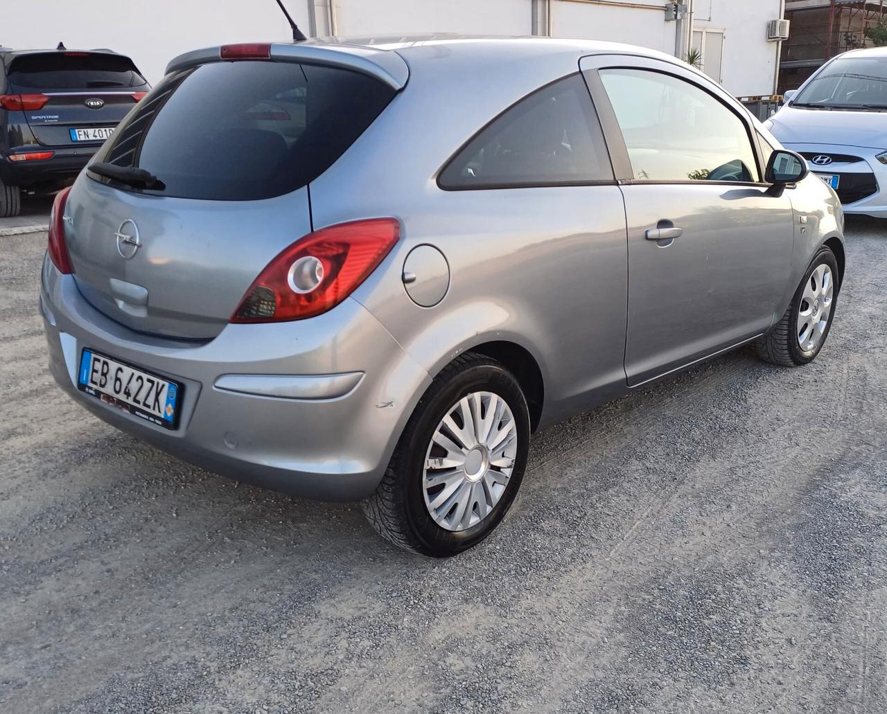 Opel Corsa 1.2 Benzina 3 porte Sport