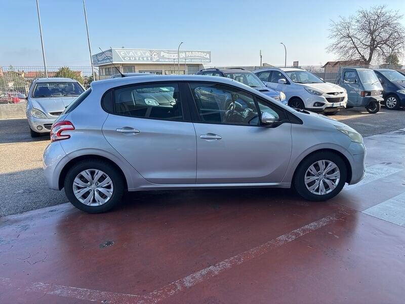 Peugeot 208 1.4 HDi 68 CV 5 porte Access