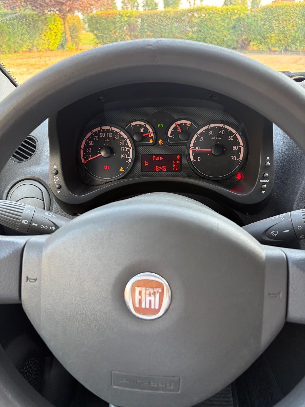 Fiat Panda 1.2 Emotion Dualogic