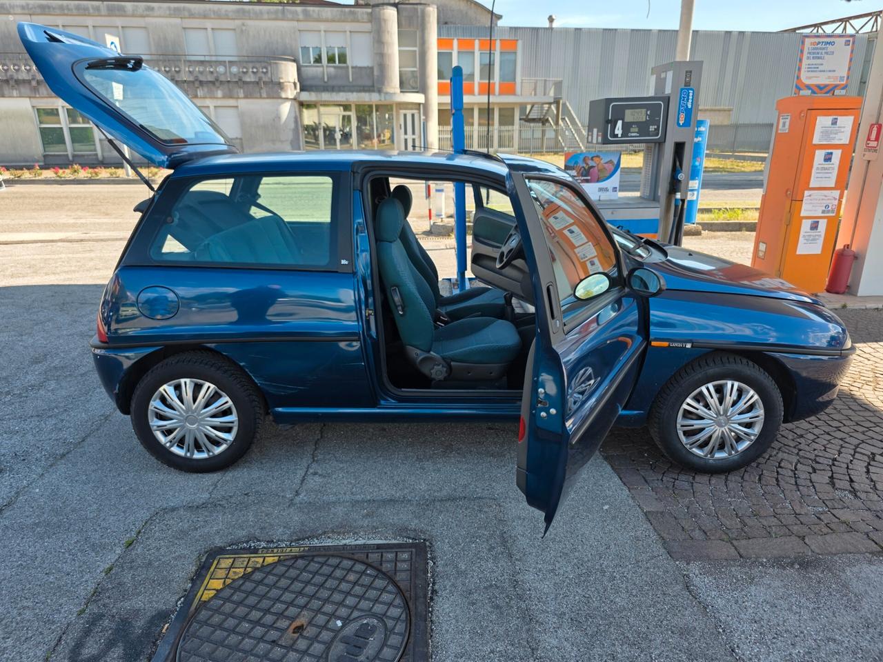 Lancia Y 1.2i cat com 112.000km com Clima Neopatentati ok