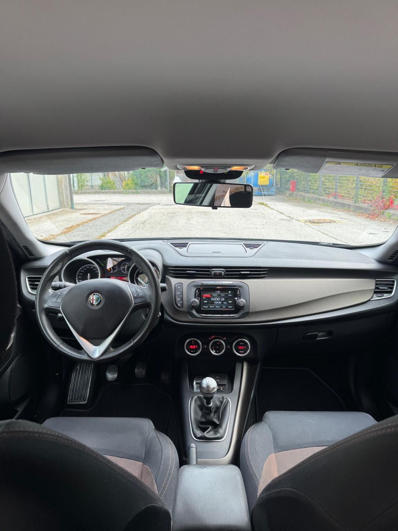 Alfa Romeo Giulietta 1.6 JTDm-2 105 CV Exclusive