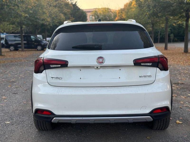 FIAT Tipo 1.5 Hybrid DCT 5 porte Cross