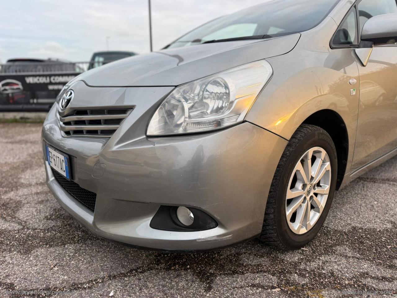 TOYOTA Verso 2.0 D ACTIVE 7 posti