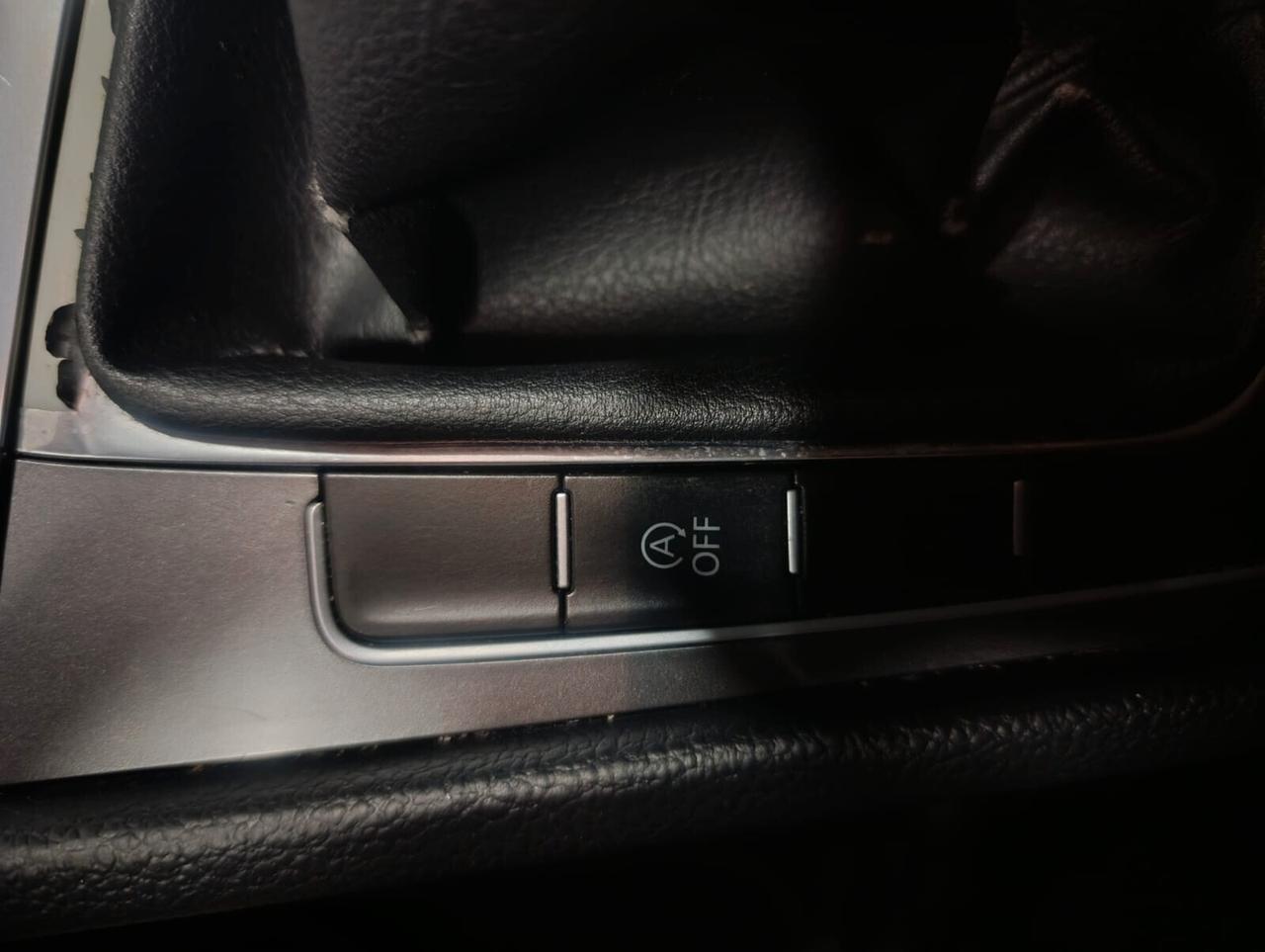 Volkswagen Golf 7 del 2013 - 1200 benzina anche neopatentati -