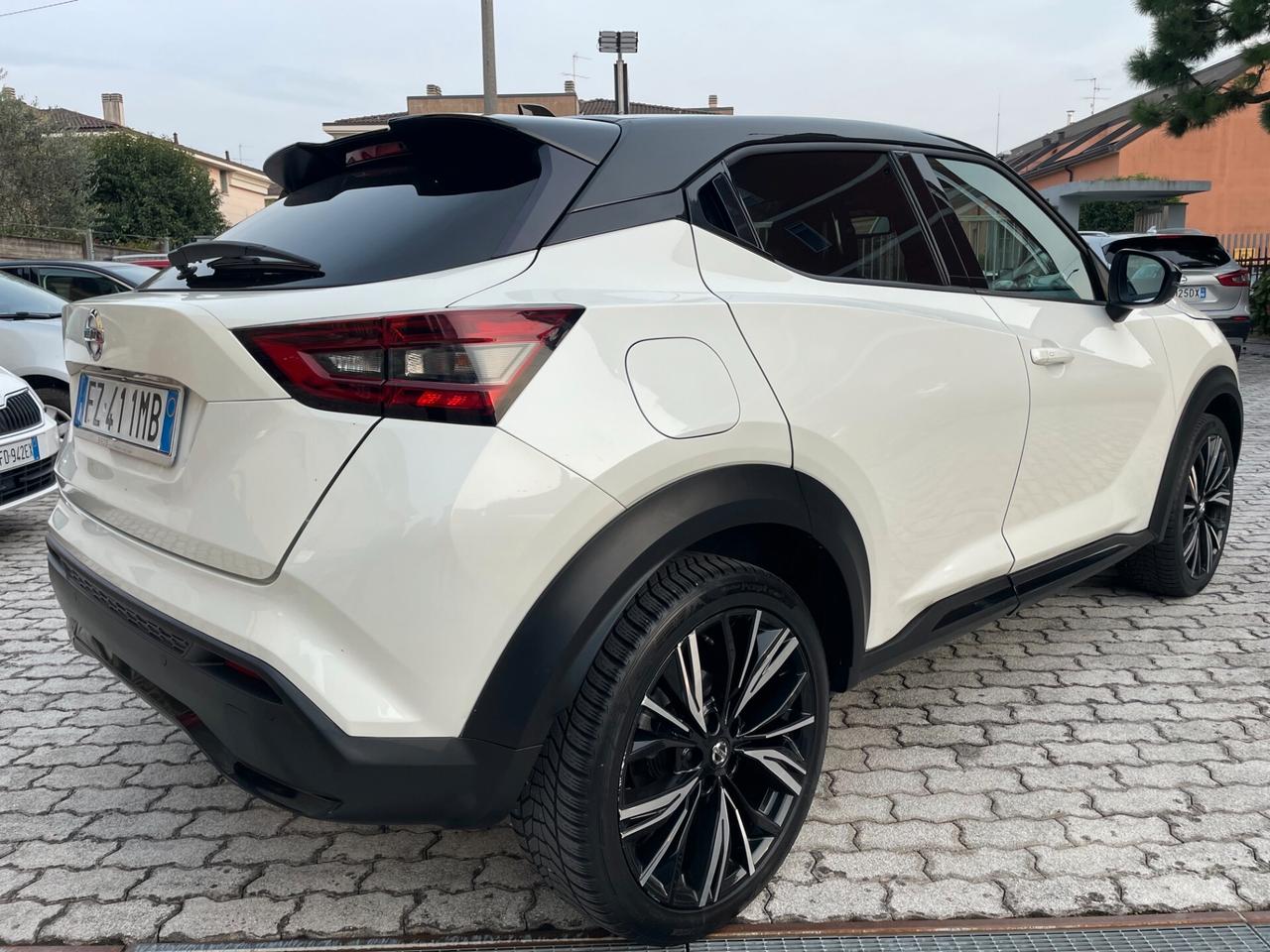 Nissan Juke 1.0 dig-t Premiere Edition dct + SUPER FULL!