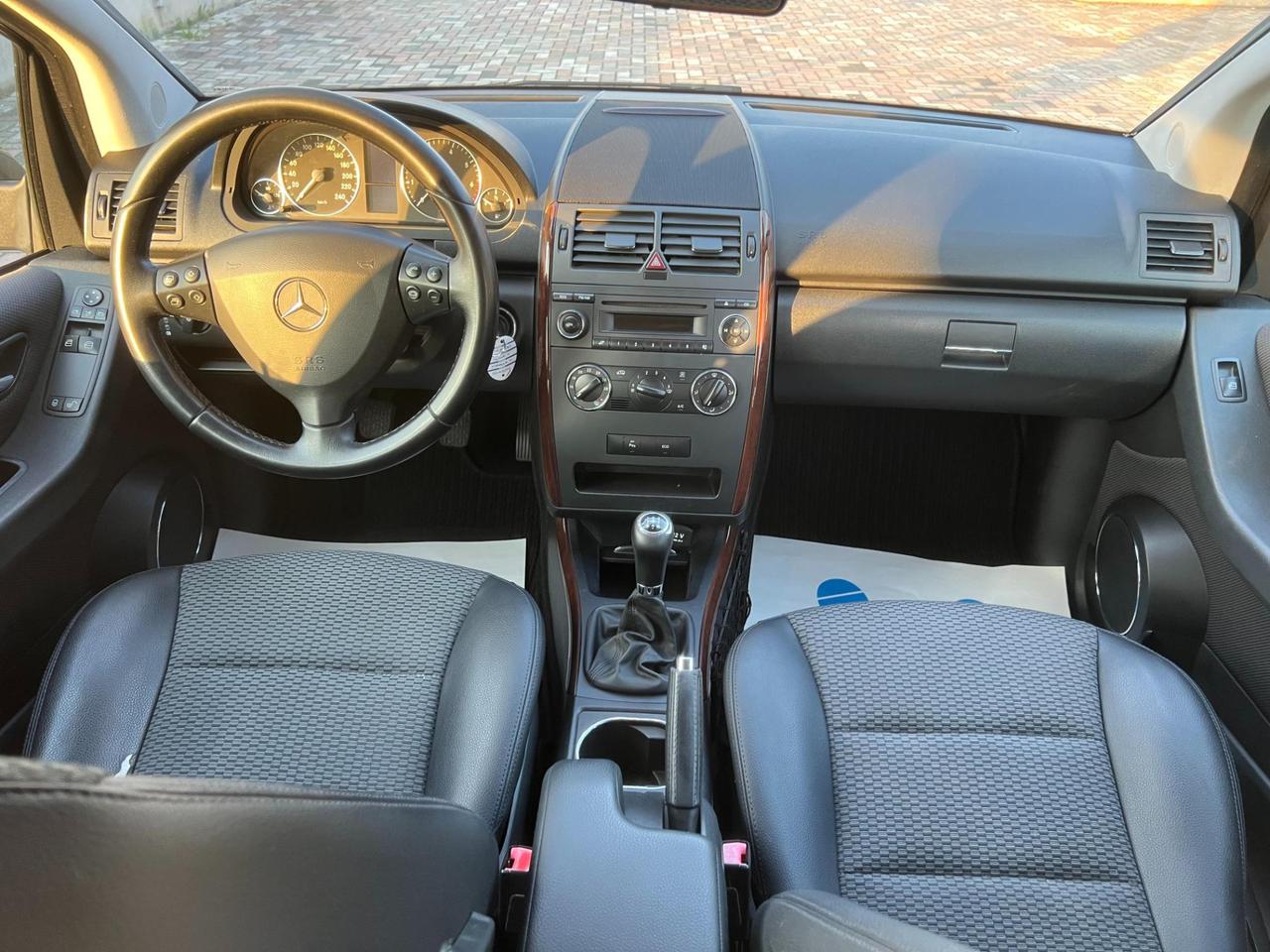 Mercedes A 160 CDI BlueEfficiency Elegance Berlina