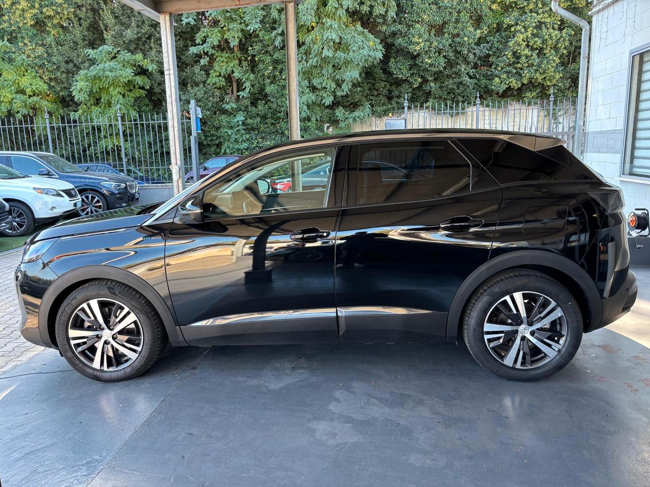 Peugeot 3008 Hybrid 225CV e-EAT8 GT