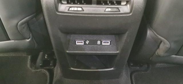 DS AUTOMOBILES DS 4 E-Tense 225 Cross Trocadero