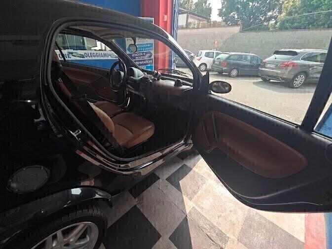 Smart ForTwo 700 coupé Brabus (55 kW)