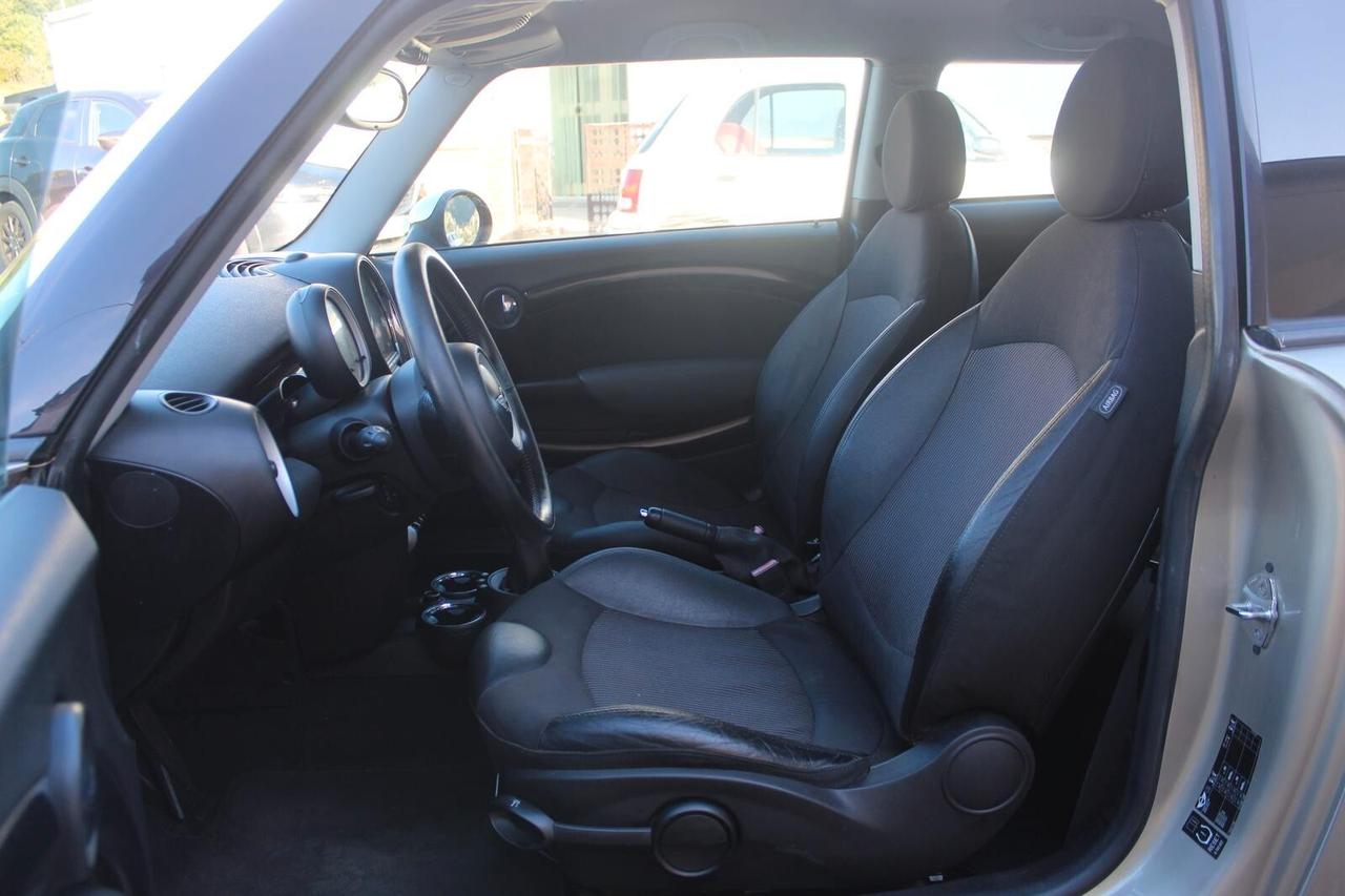 Mini 1.6 16V Cooper D