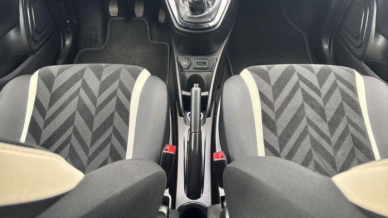 Lancia Ypsilon III 2015 5 Porte 1.2 Ecochic 69cv Gold my16