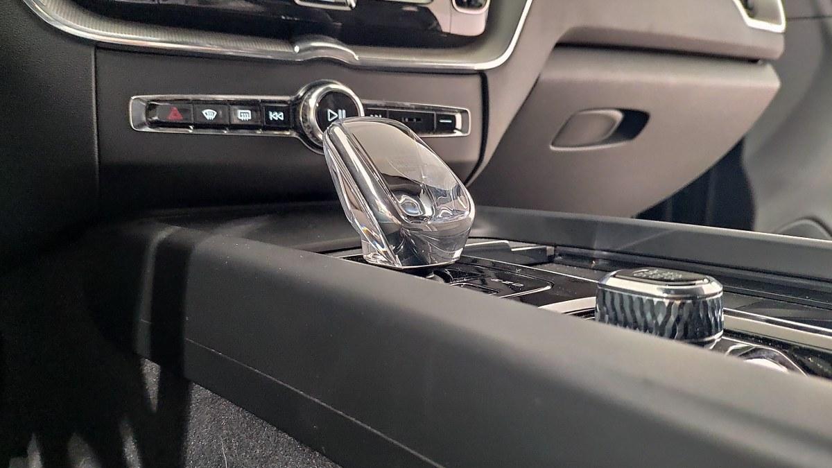 VOLVO Xc60 B5 Mild Hybrid Awd Automatico Plus Dark