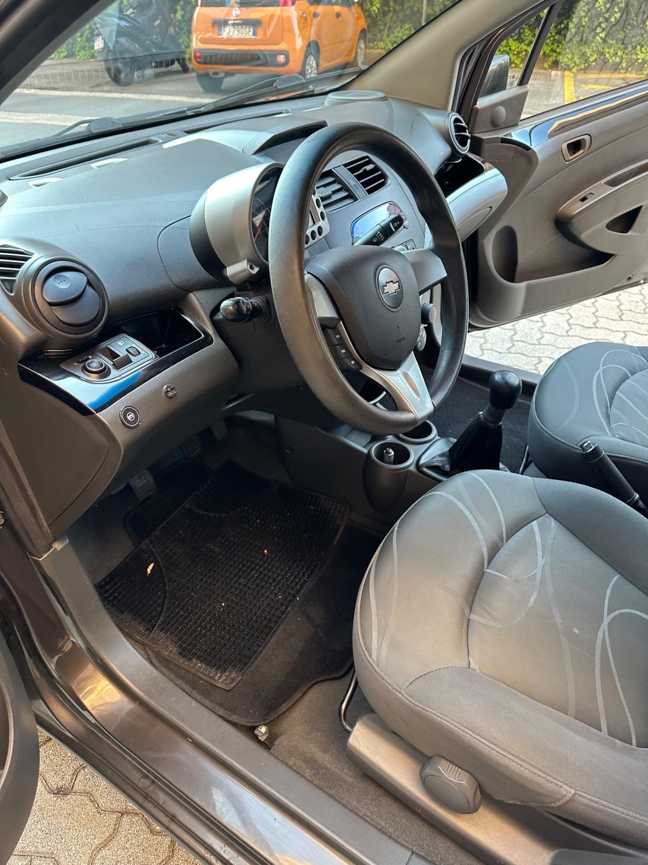 Chevrolet Spark 1.0 GPL Eco Logic Pink Lady Special Edition