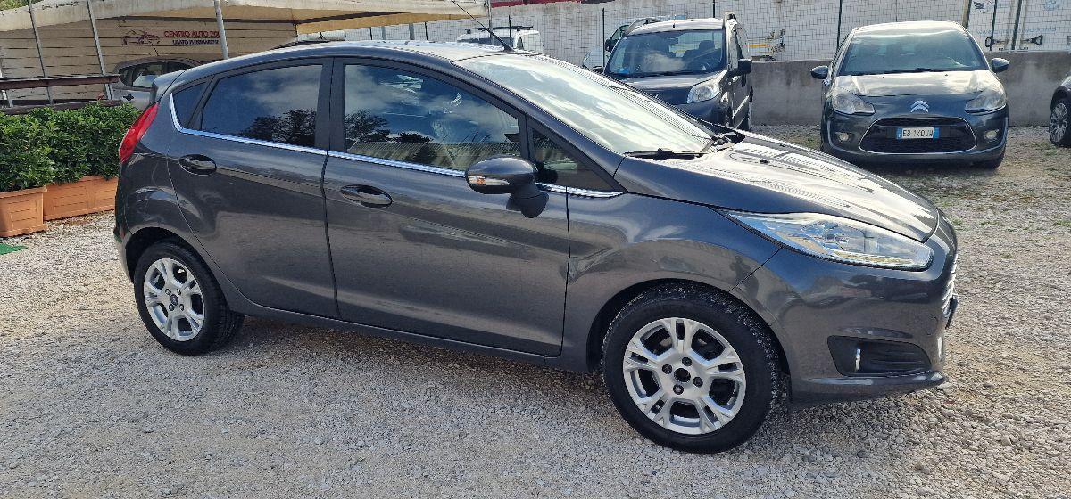FORD Fiesta 1.4 5p. Bz.- GPL Titanium