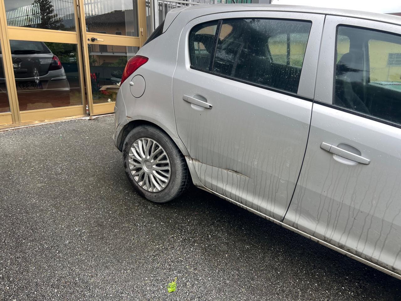 Opel Corsa 1.2 5 porte Enjoy
