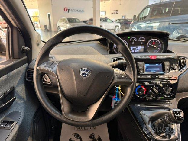Lancia Ypsilon 1.2 69 CV 5 porte S&S Elefantino Bl