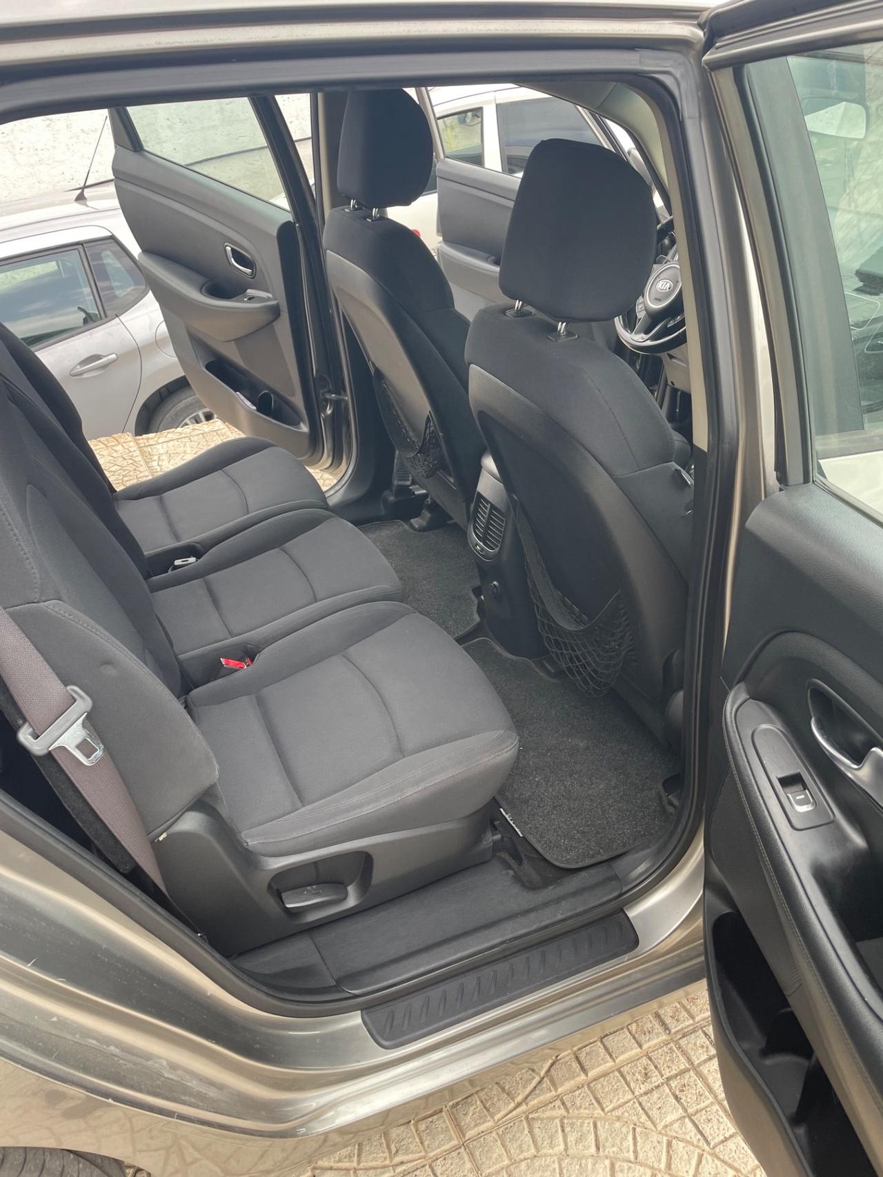 Kia Carens 1.7 CRDi 136 CV 7 posti