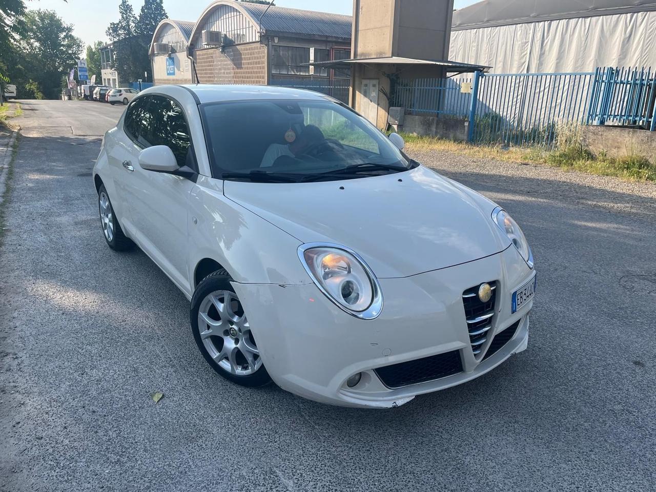 Alfa Romeo MiTo 1.3 JTDm-2 95 CV S&S Distinctive Sport Pack