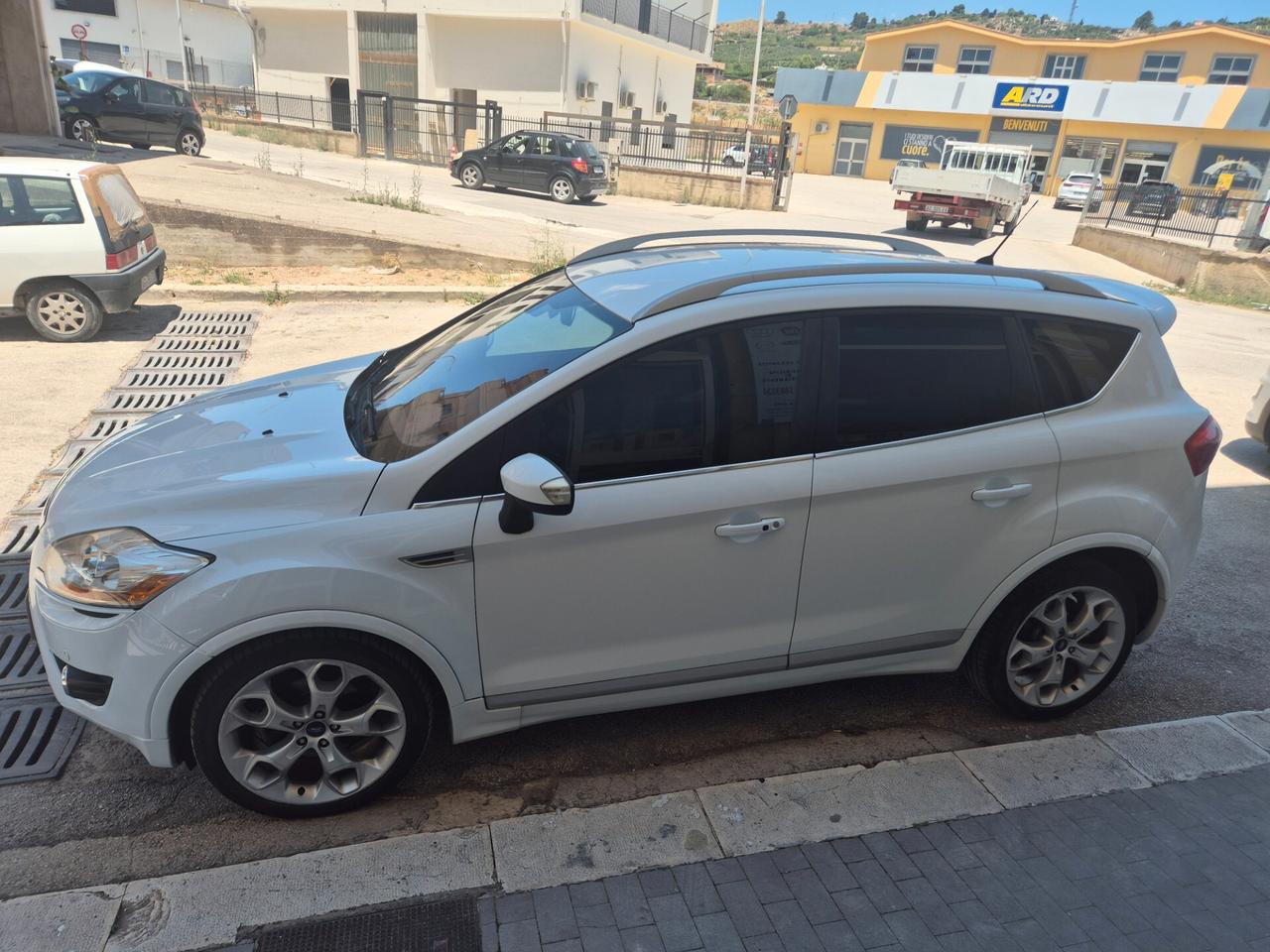FORD KUGA 2.0 TDCI 140 CV ANNO 2012 INDIVIDUAL