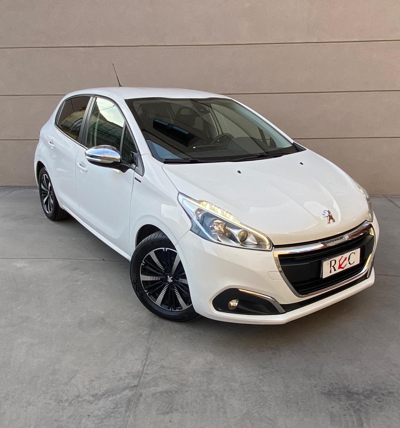 Peugeot 208 1.2 Benzina Signature