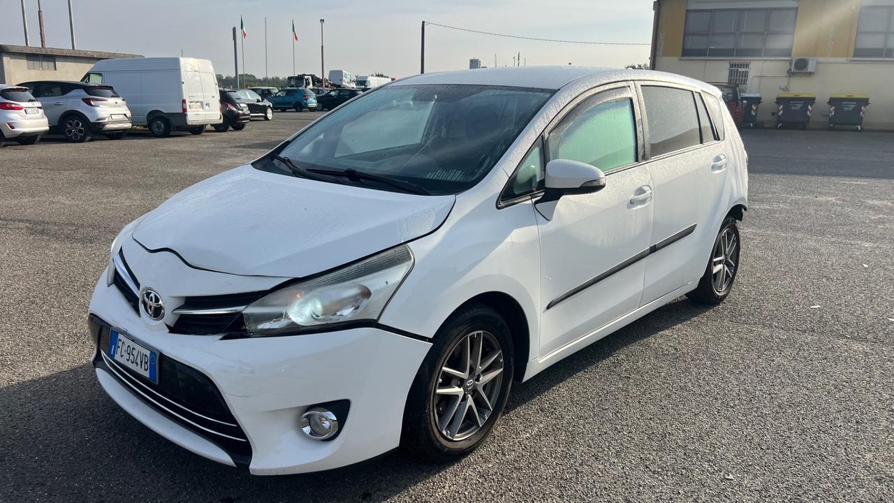 Toyota Verso 1.6 D-4D Style PER OPERATORE DEL SETTORE