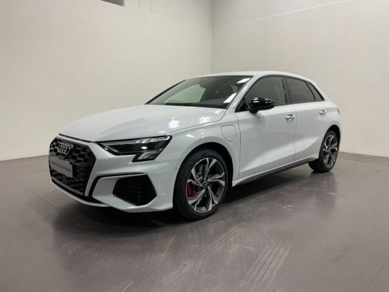 AUDI A3 SPB 45 TFSIe S-TRONIC S-LINE EDITION
