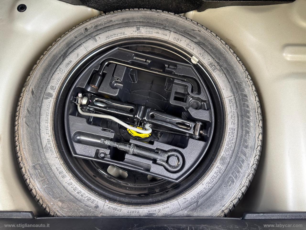 PEUGEOT 208 1.4 HDi 68 CV 5p. Business