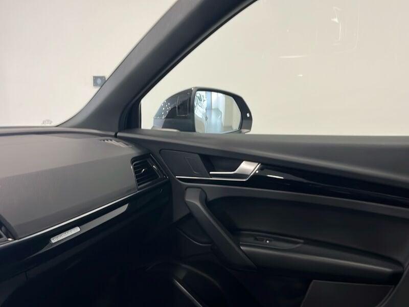 Audi Q5 SPORTBACK 40 TDI QUATTRO S TRONIC S LINE IDENTITY BLACK