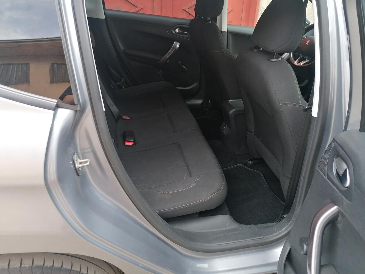 Peugeot 2008 BlueHDi (Navigatore)