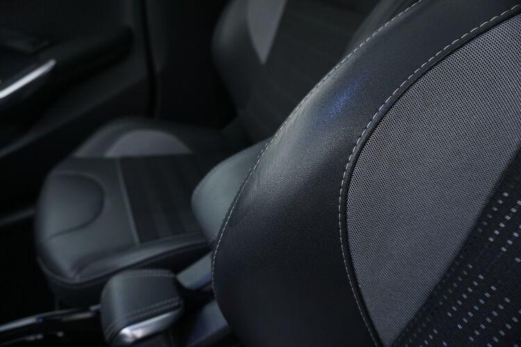 Peugeot 2008 Allure BR323740 1.2 Benzina 110CV