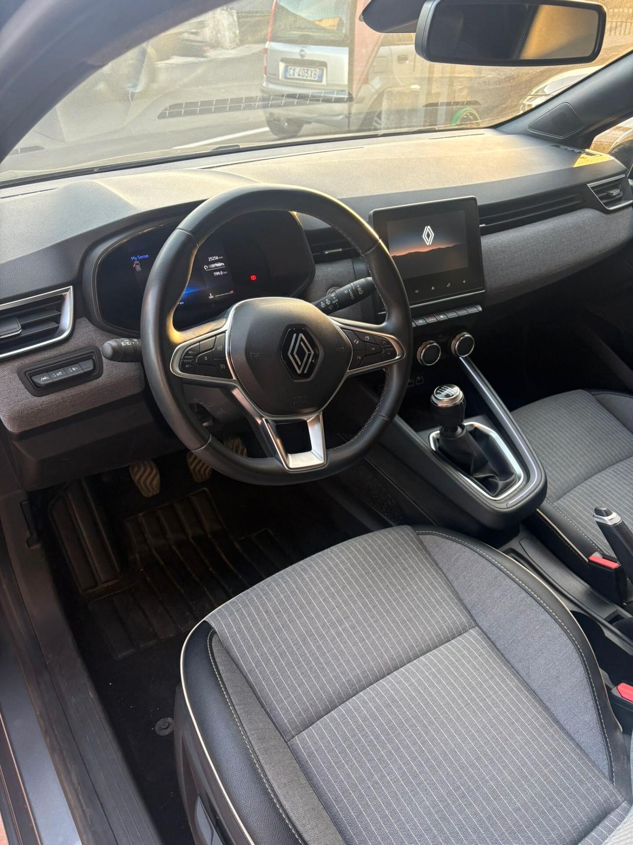 Renault Clio TCe 90 CV 5 porte Techno