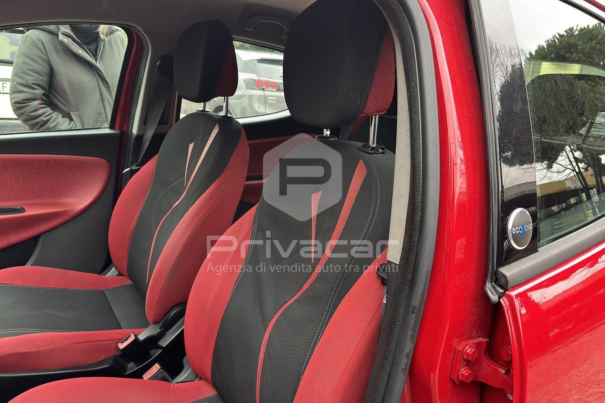 LANCIA Ypsilon 1.2 69 CV 5 porte GPL Ecochic Gold