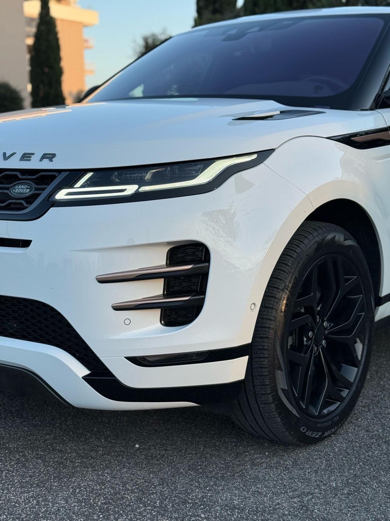 Range Rover Evoque R-Dynamic SE