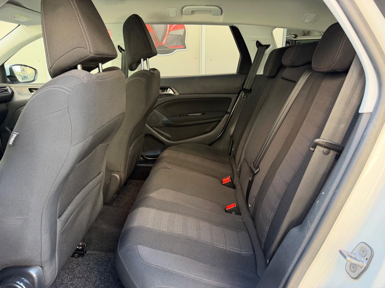 Peugeot 308 BlueHDi 120 S&S SW Allure 2017