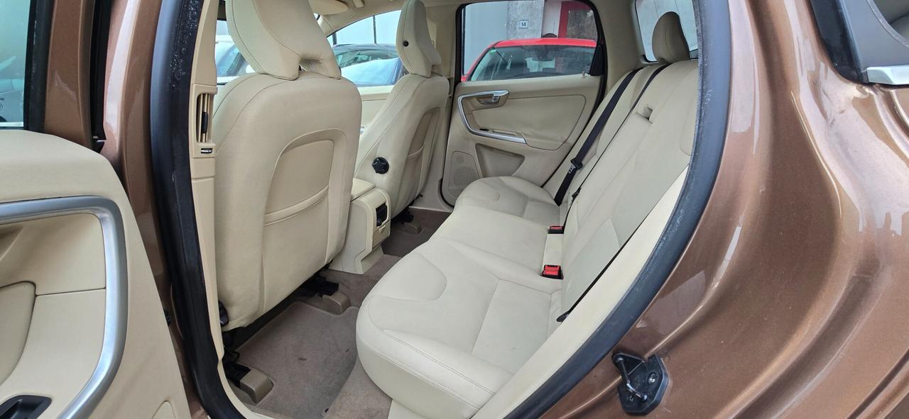 Volvo XC 60 XC60 D5 AWD Kinetic